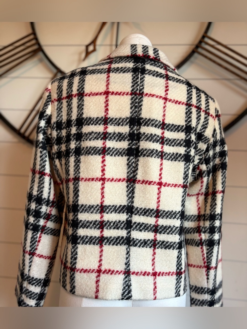 Vintage 90’s Louben Red-Cream-Black Plaid (Similar to Burberry)Cropped Jacket(8) - Picture 6 of 11